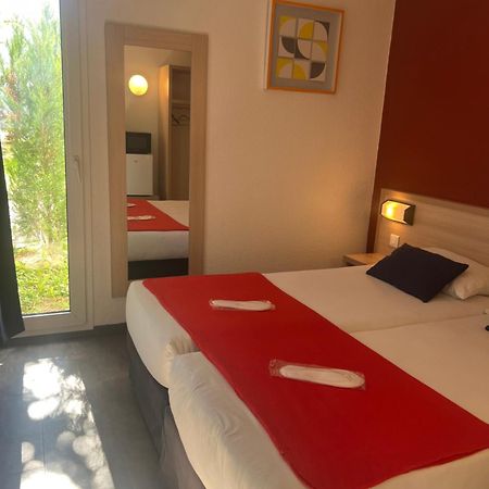 Budget Hotel Melun Sud - Dammarie Les Lys Exteriör bild