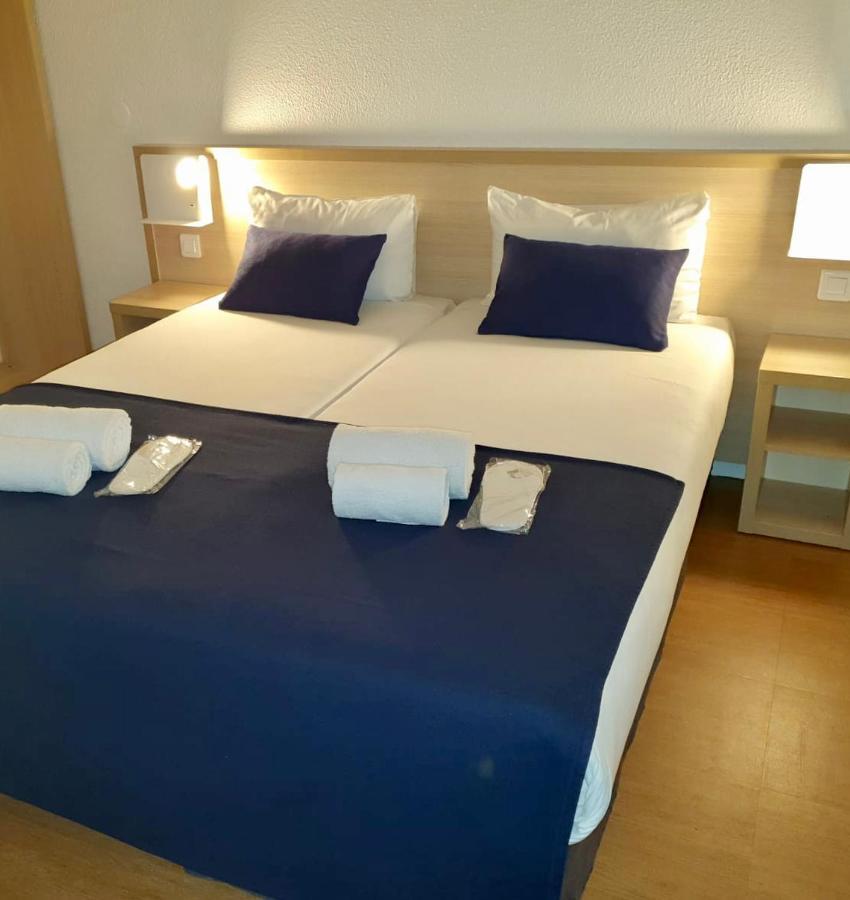 Budget Hotel Melun Sud - Dammarie Les Lys Exteriör bild