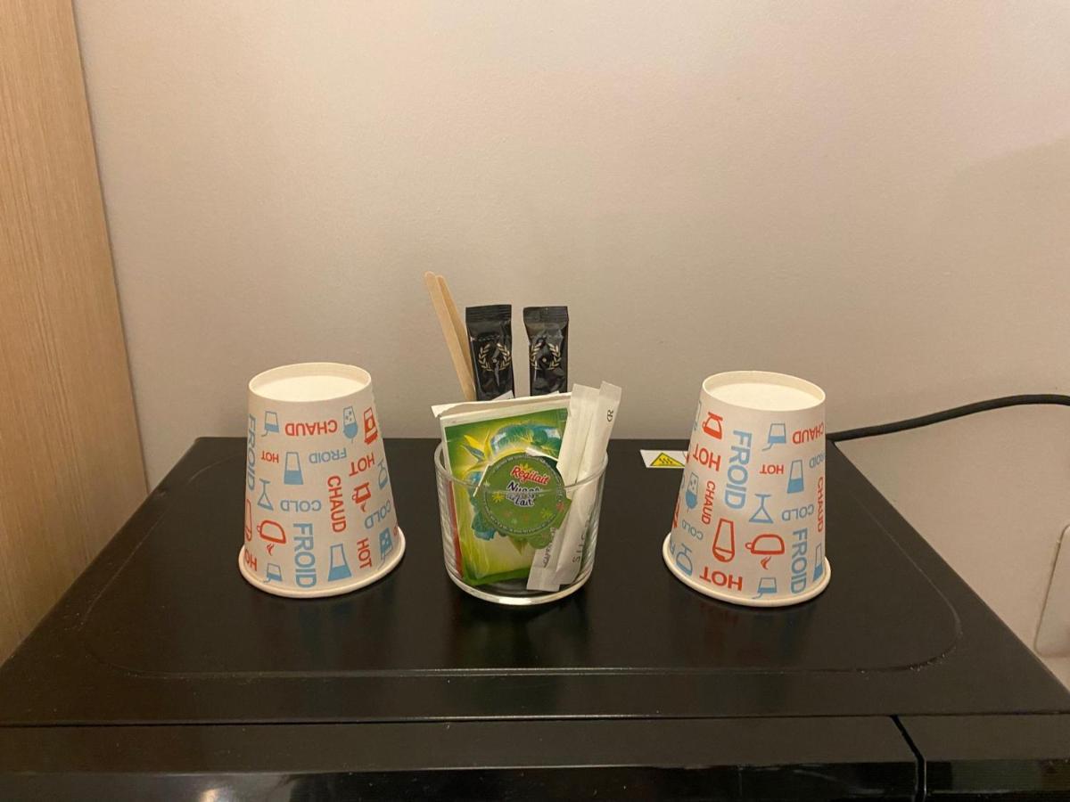 Budget Hotel Melun Sud - Dammarie Les Lys Exteriör bild