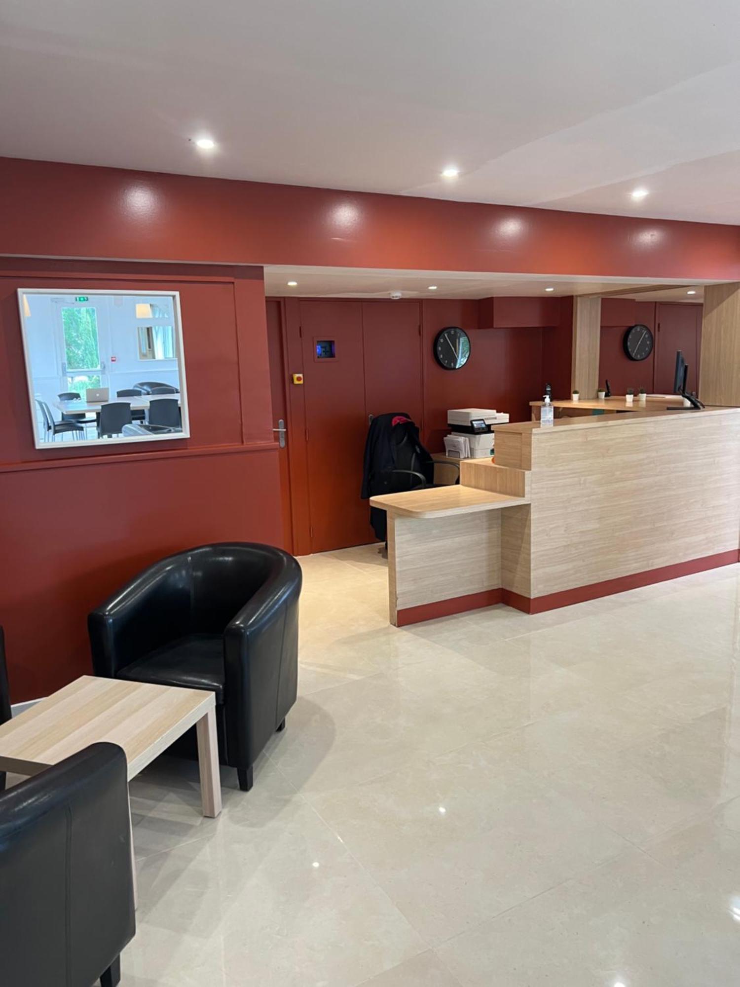 Budget Hotel Melun Sud - Dammarie Les Lys Exteriör bild