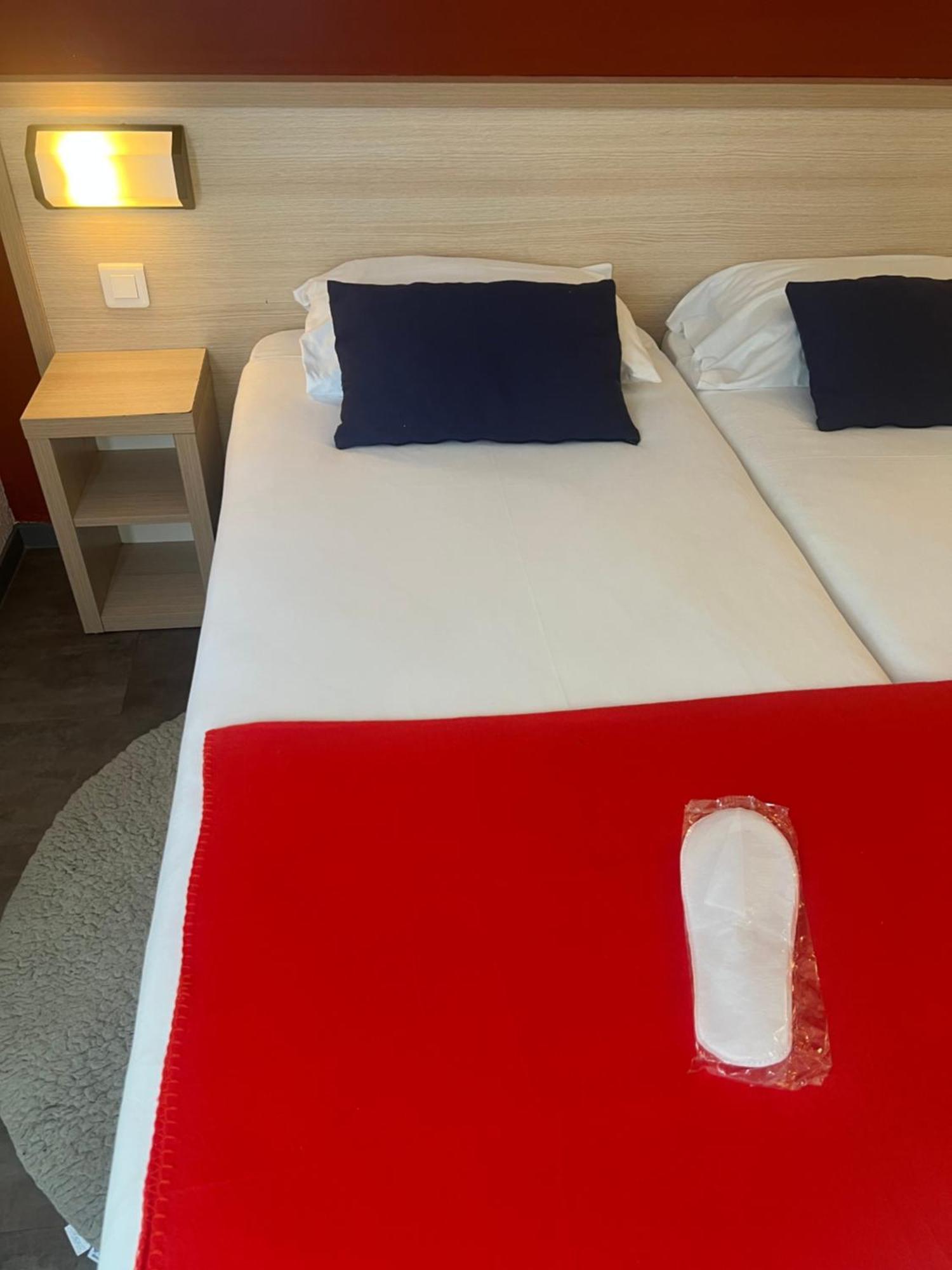 Budget Hotel Melun Sud - Dammarie Les Lys Exteriör bild