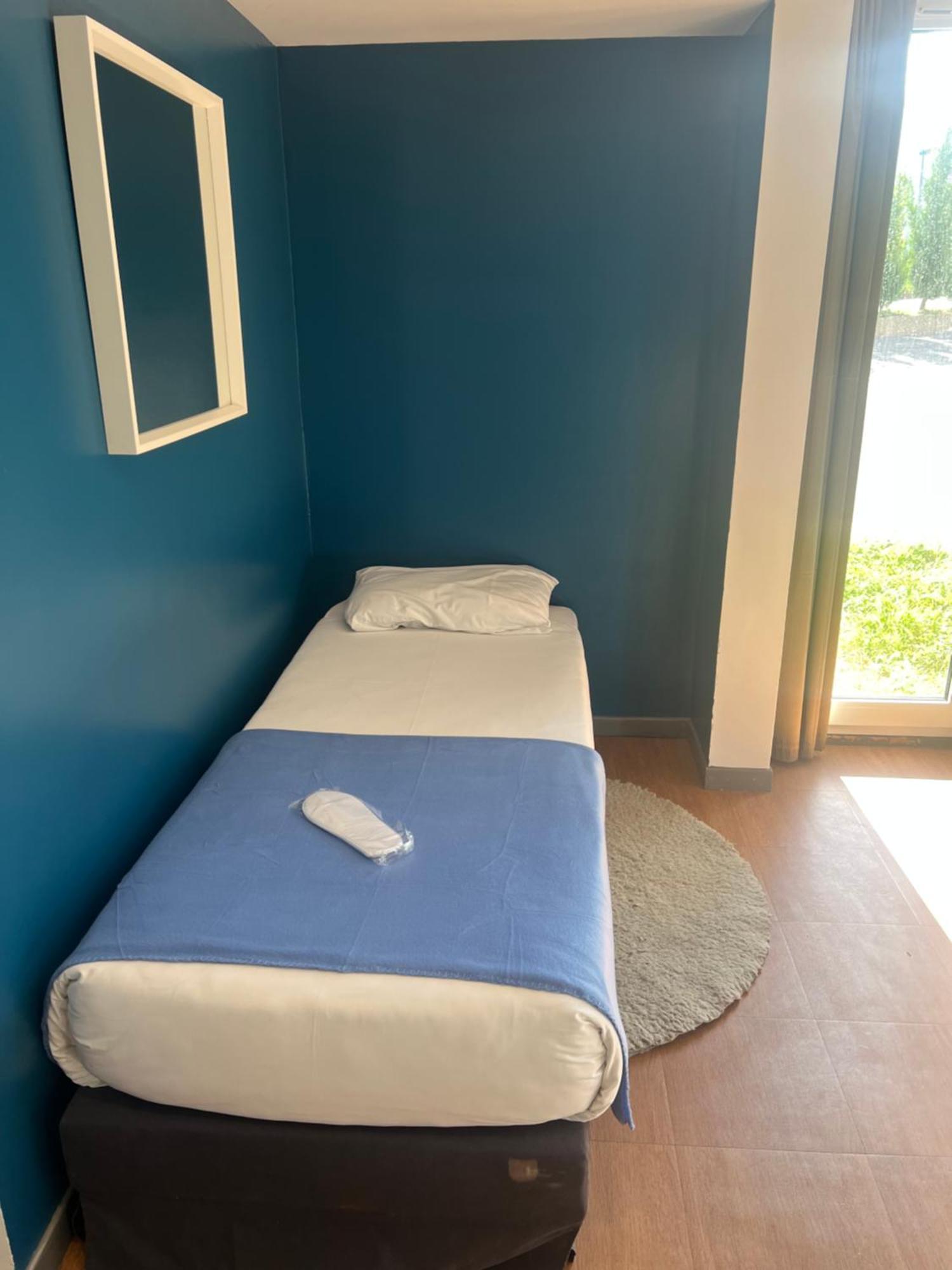 Budget Hotel Melun Sud - Dammarie Les Lys Exteriör bild